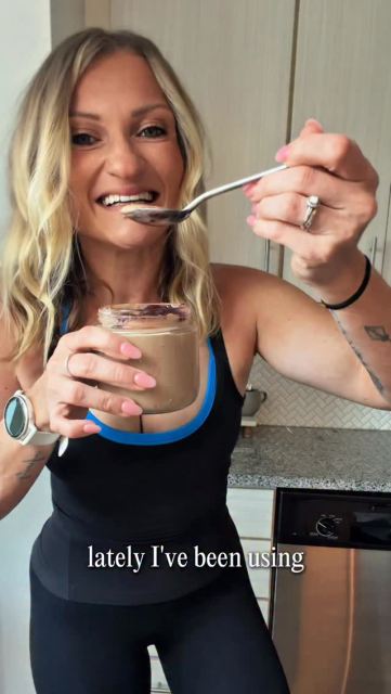 🍒🍫 Black Forest Protein Cheesecake Mousse

Lately, I’ve been using @nakednutrition Chocolate Naked Whey Iso in more than just shakes, and this Black Forest cheesecake mousse turned out SO good.

I love that the whey isolate blends right in without changing the texture, so it still feels like a real dessert while adding extra protein without fillers or artificial ingredients.

Recipe:
• 1 cup cottage cheese
• 2 tbsp Greek yogurt
• 2 scoops Naked Nutrition Chocolate Naked Whey Iso
• 1 tbsp cocoa powder
• 1 tbsp maple syrup
• 1/2 tsp vanilla extract
• 1 tsp lemon juice
• pinch salt

Blend until completely smooth and chill 30–60 minutes for a thicker cheesecake texture. (You can add 1tbsp cashew butter if you want it even thicker )

Cherry topping:
• 1 cup frozen cherries
• splash water
• 1 tbsp sweetener of choice 
• 1 tsp arrowroot + 1 tbsp water

Warm cherries, water and sweetener in a pan until soft. Mix arrowroot with water to make a slurry, then stir it into the cherries and cook another 1–2 minutes until thick. Let cool slightly, then spoon over the mousse.

#nakednutritionpartner #mousse #chocolate #proteinpacked #cheesecake