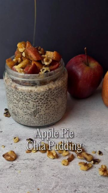 This one’s on repeat for a reason. Creamy chia pudding with warm cinnamon apples that actually supports your gut instead of working against it.

Chia seeds bring soluble fiber to support digestion and help keep things regular. Apples add natural fiber and polyphenols that help feed beneficial gut bacteria. Add in some healthy fats and you’ve got a combo that slows digestion, keeps you full and helps keep blood sugar more stable.

Simple, balanced and easy to prep ahead so breakfast is already done.

Recipe is on my site, link in bio.

#applepie #chiapudding #easyrecipe #healthyeating #fiber