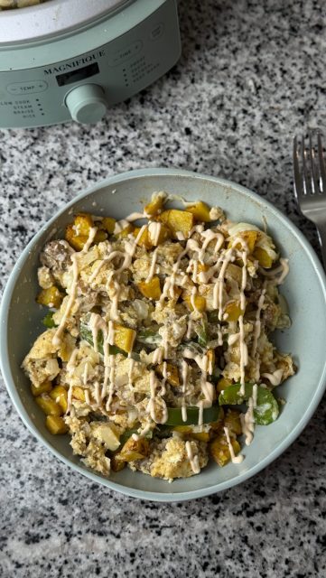 🥩🧀 Philly Cheesesteak for Breakfast that’s 40g+ Protein

High protein breakfast that actually keeps you full without feeling like a diet and made simple using my @cookmagnifique Air Fryer Combo. 

This one’s balanced, satisfying and easy to make.

✨ Over 40g protein per serving ✨ Under 500 calories

Whether you’re building muscle, working on body recomp, or just want more protein without boring meals then this one’s it.

Ingredients: • Shaved steak • Eggs• Bell peppers • Onion • Mozzarella or Provolone •  Potatoes • Olive oil • Salt • Pepper • Garlic powder •Paprika

Comment PHILLY and I’ll send you the full recipe with instructions 🧀

Save this for your next breakfast prep 

💛use code ALISSA10 to save on your very own Non toxic Air Fryer Combo

#highproteinbreakfast #proteinpacked #easyrecipe #healthyrecipes #breakfastideas